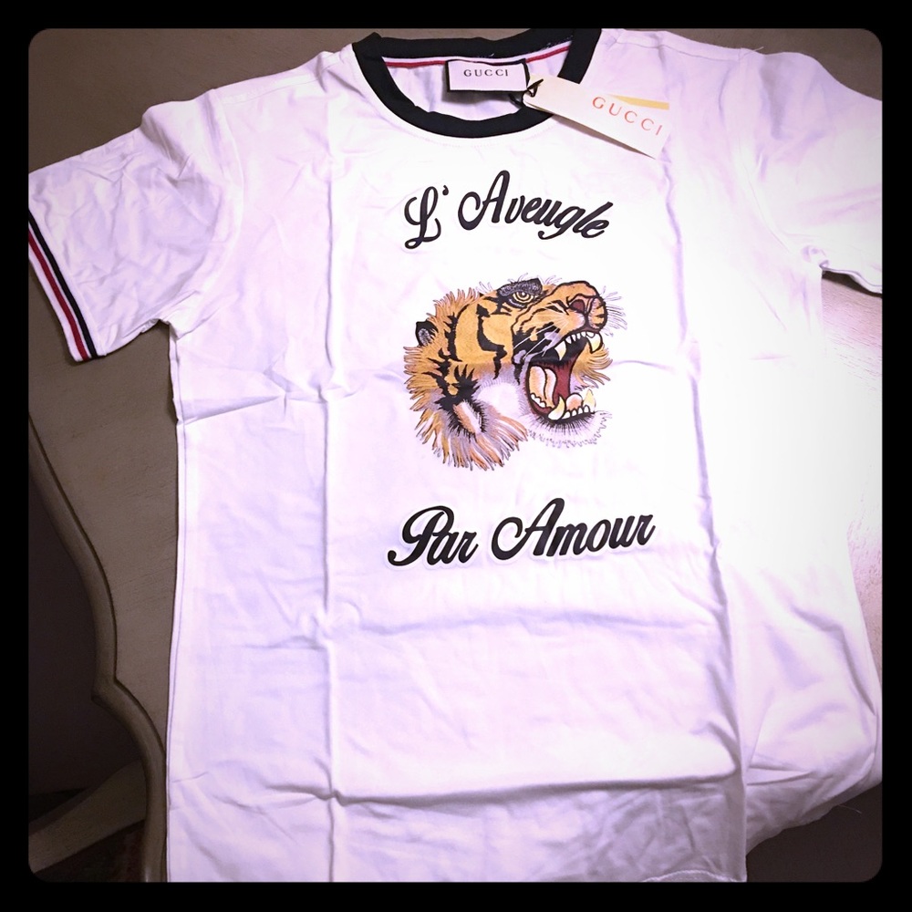 Designer T shirt ( fitted )